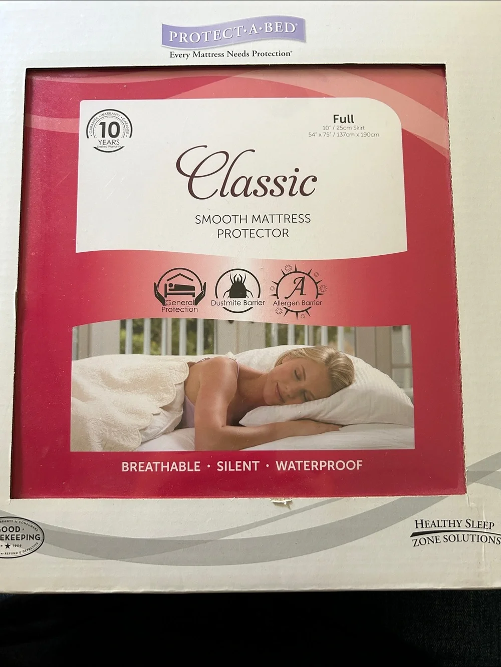 Classic Smooth Mattress Protector - Full - White